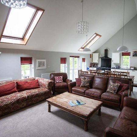 Wellstone Cottages - Honey Coach House Llanfyrnach Exterior photo